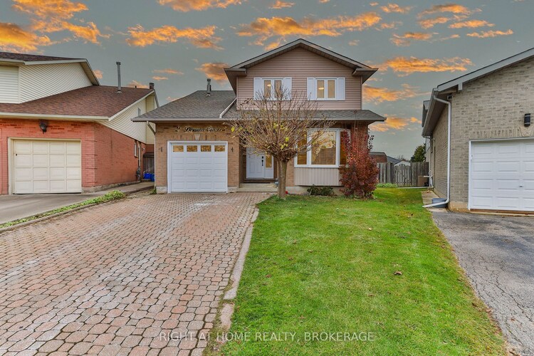 2 Desantis Crt, Hamilton, Ontario, Rushdale