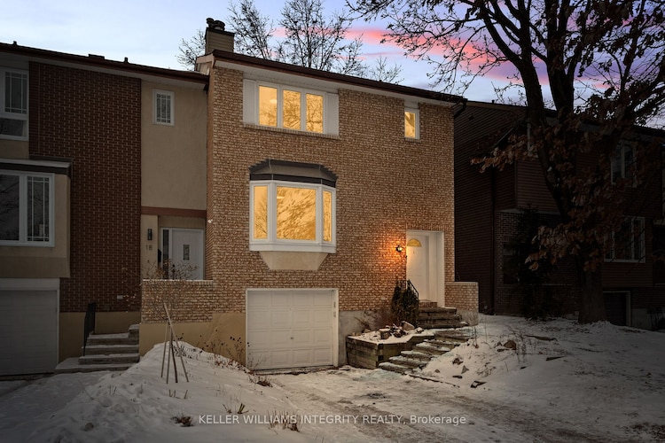 20 Gillespie Cres, Hunt Club - Windsor Park Village and Area, Ontario, 4802 - Hunt Club Woods