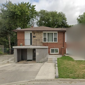 110 Mill St N, Peel, Ontario