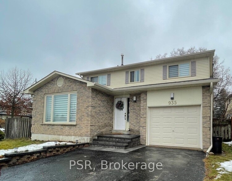 935 Birchwood Dr, Newmarket, Ontario, Gorham-College Manor