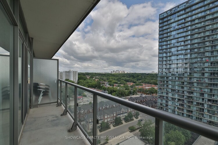 105 The Queensway Ave, Toronto, Ontario, High Park-Swansea