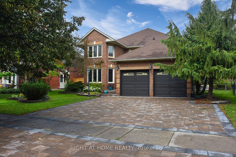 367 Fairway Gdns, Newmarket, Ontario, Glenway Estates