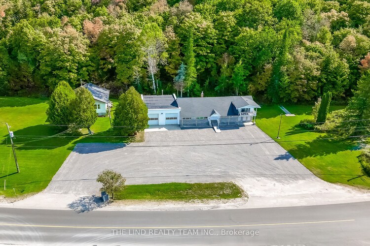 949 Raymond Rd, Muskoka Lakes, Ontario, 