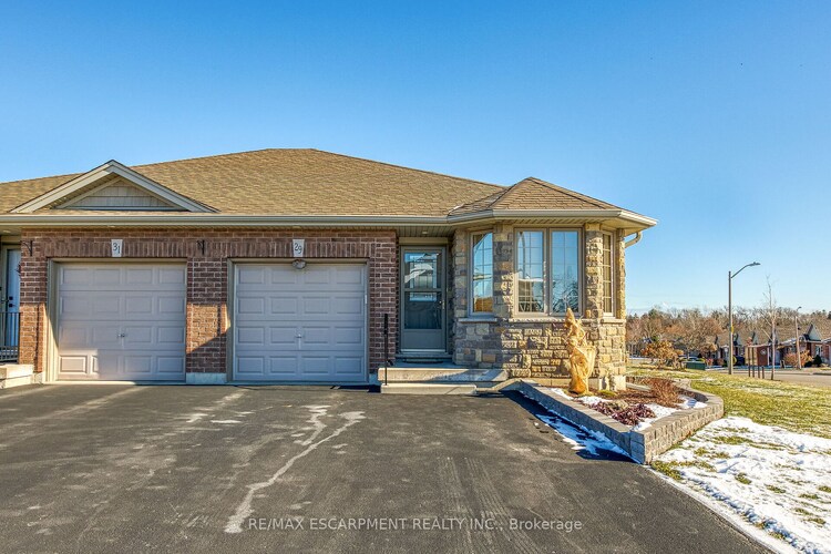 29 MILLCROFT Dr, Norfolk, Ontario, Simcoe