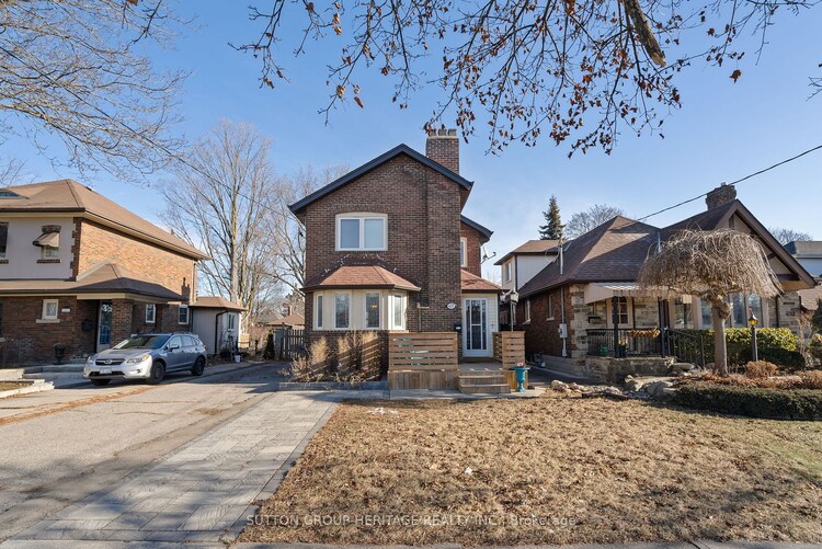 637 Masson St, Oshawa, Ontario, O'Neill