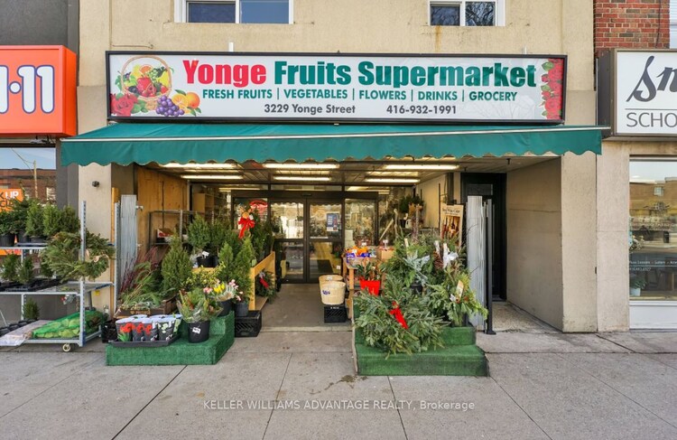 3229 Yonge St, Toronto, Ontario, Lawrence Park North