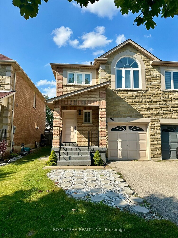 74 Silverdart Cres, Richmond Hill, Ontario, Oak Ridges