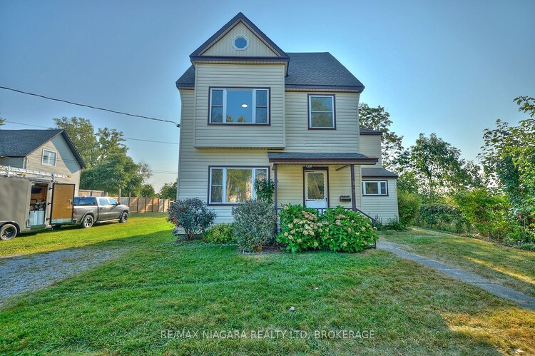 245 STANTON St, Fort Erie, Ontario, 332 - Central