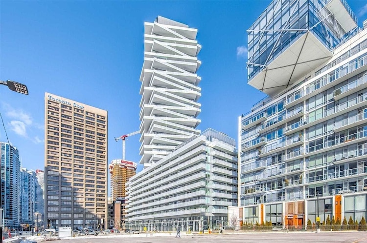 15 Queens Quay E, Toronto, Ontario, Waterfront Communities C8