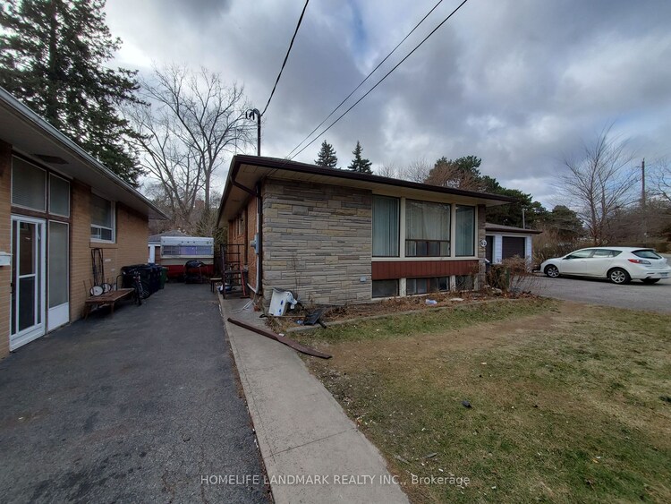 62 Coe Hill Dr, Toronto, Ontario, High Park-Swansea