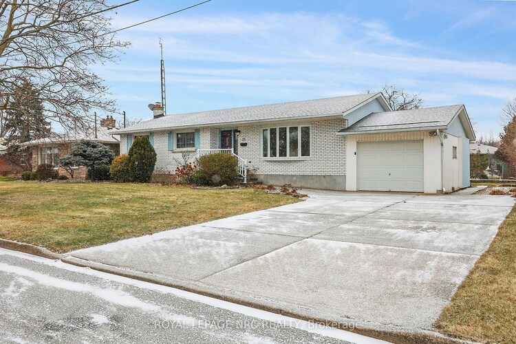 21 Beacon Hill Dr, St. Catharines, Ontario, 460 - Burleigh Hill