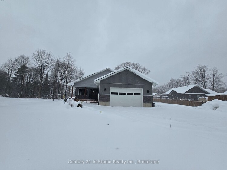 135 Confederation Dr, Chatsworth, Ontario, Rural Chatsworth