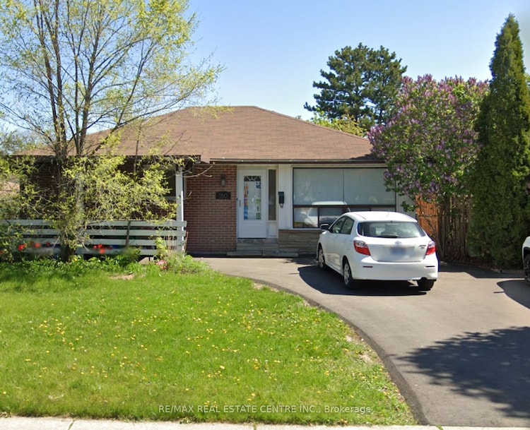 160 Mcmurchy Ave S, Brampton, Ontario, Brampton South