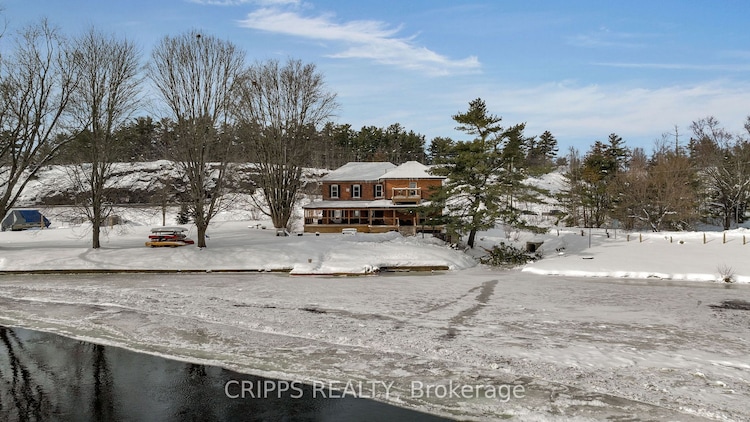 1002 Cowbell Lane, Gravenhurst, Ontario, 