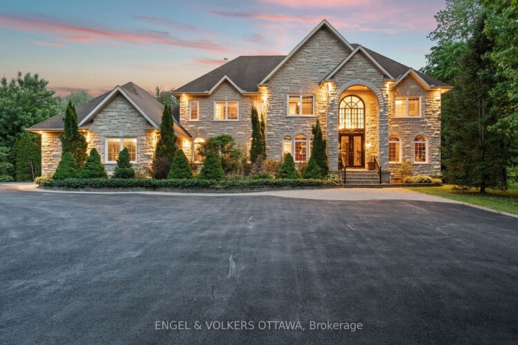 5818 Queenscourt Cres, Manotick - Kars - Rideau Twp and Area, Ontario, 8005 - Manotick East to Manotick Station