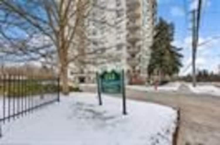 255 KEATS Way, Waterloo, Ontario, 