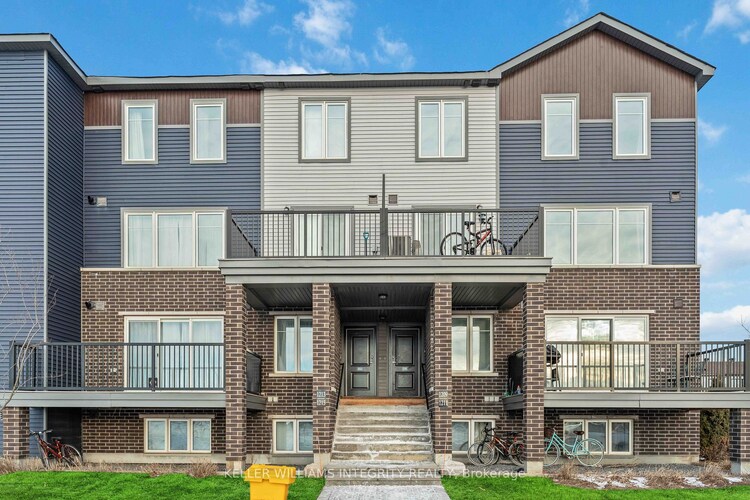 1211 Chapman Mills Dr, Barrhaven, Ontario, 7704 - Barrhaven - Heritage Park