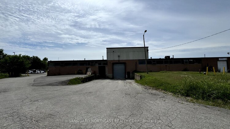 3595 St. Clair Ave E, Toronto, Ontario, Clairlea-Birchmount