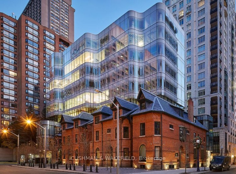 7 St Thomas St, Toronto, Ontario, Bay Street Corridor
