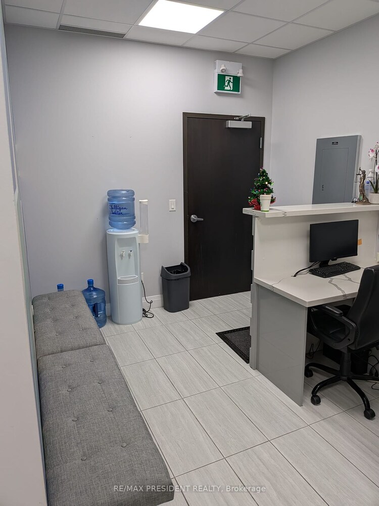 218 Export Blvd, Mississauga, Ontario, Hurontario