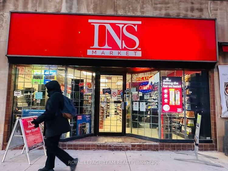 262 Bloor St W St, Toronto, Ontario, Annex