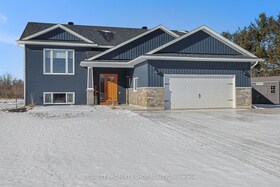 24 Humphries Road, Renfrew, ON , MLS #X11936348 , Image - 1