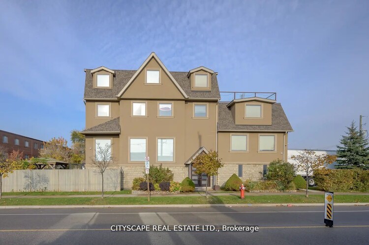 1090 Westmount Avenue, Mississauga, ON, Lakeview