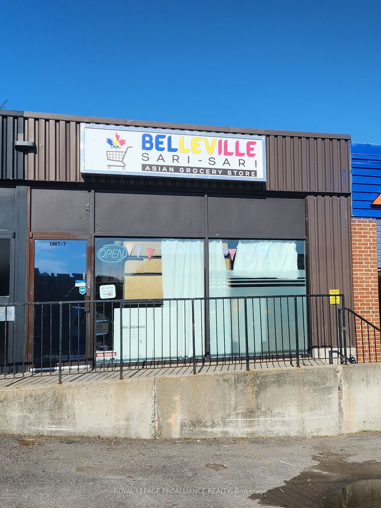 200 North Front St, Belleville, Ontario, 