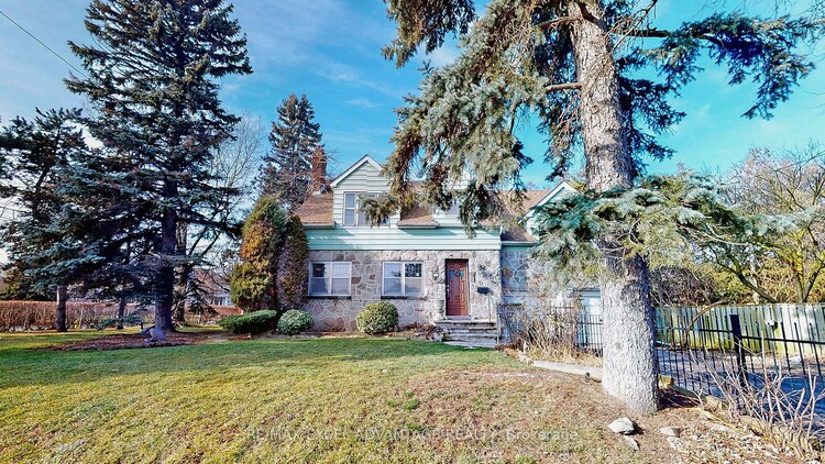 2 Sandringham Drive, Toronto, ON, Bedford Park-Nortown