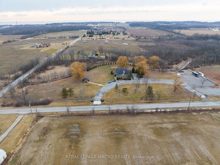288 Kemp Rd W, Grimsby, Ontario, 