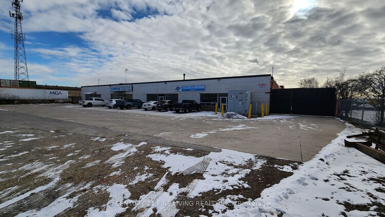 75A N Queen St, Toronto, Ontario, Islington-City Centre West