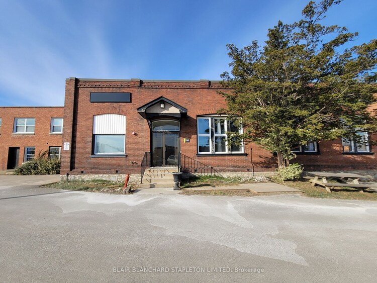 111 Sherwood Dr, Brantford, Ontario, 