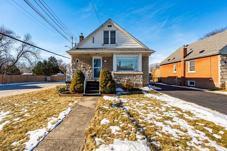56 West 1st St, Hamilton, Ontario, Buchanan