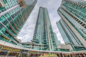 16 Harbour St St, Toronto, Ontario