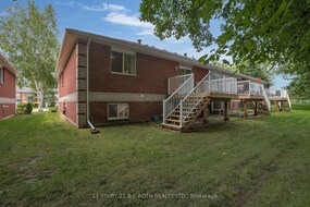 90 Thompsons Rd