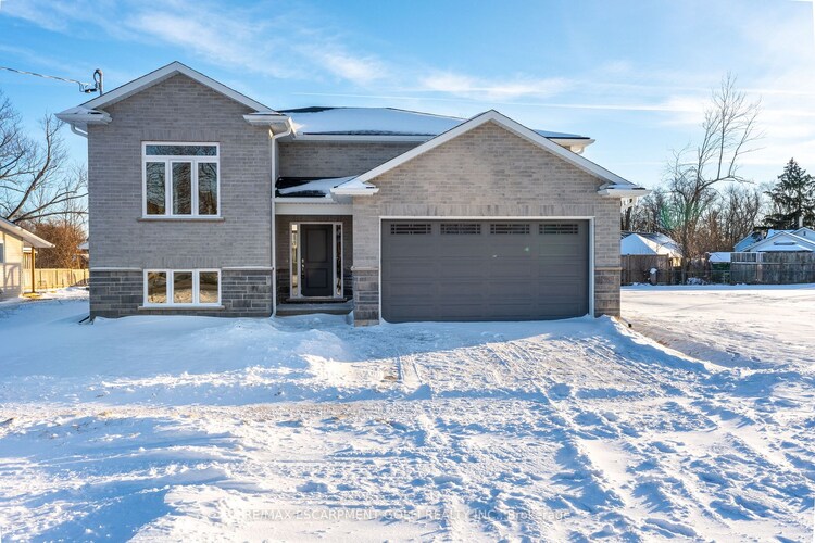 735 Dominion Road, Fort Erie, ON, 334 - Crescent Park