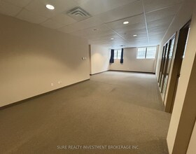 725 Bridge St W, Waterloo, Ontario , MLS #X11955751 , Image - 1