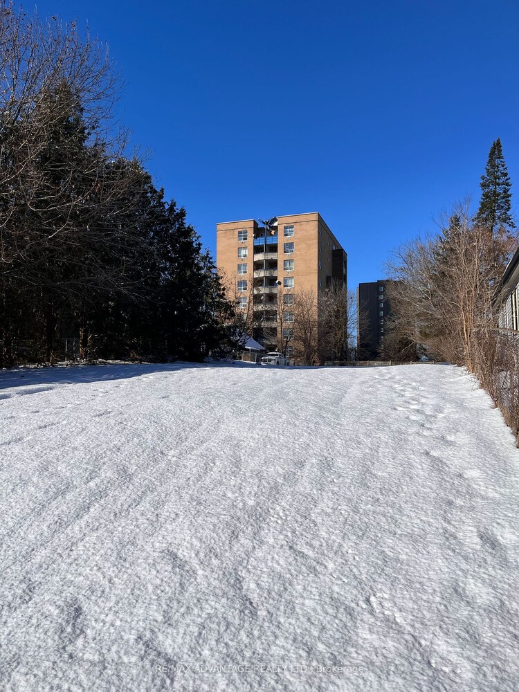 242 Hill Street, London East, ON, East K