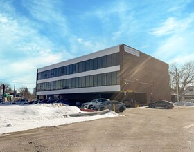 240 Wharncliffe Road N, Middlesex, ON , MLS #X11956356 , Image - 1