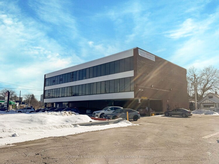 240 Wharncliffe Road N, London North, ON, North N