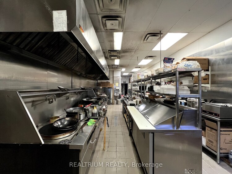 1077 Wilson Avenue, Toronto, ON, Downsview-Roding-CFB