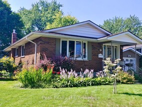 105 Dixon Road, Perth, ON