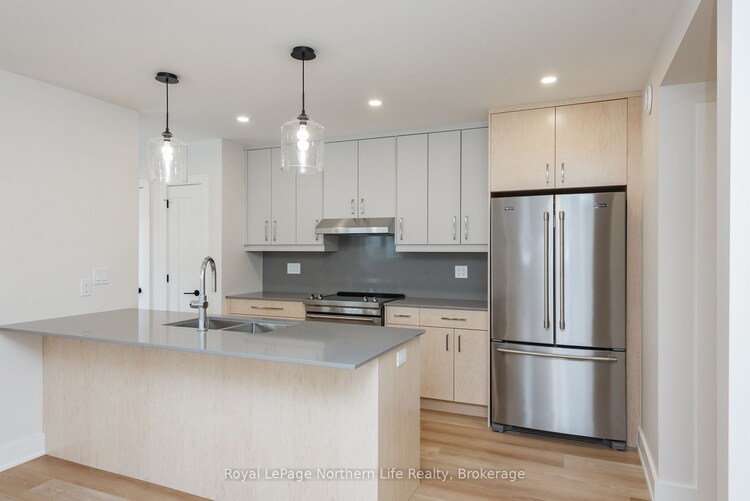 483 Chippewa St W, North Bay, Ontario, Central