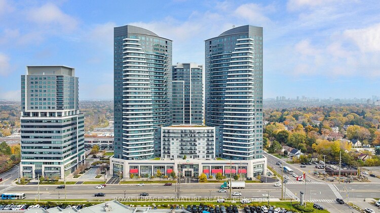 7163 Yonge St, Markham, Ontario, Thornhill