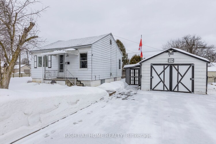 724 New Romaine Street, Peterborough Central, ON, 3 South