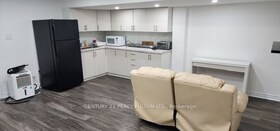 102 Crumlin Crescent, Peel, ON , MLS #W11971354 , Image - 1