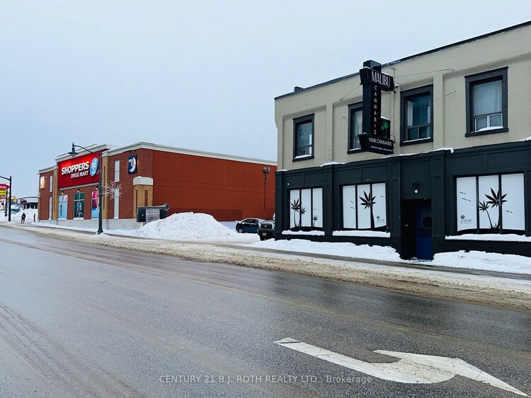 118 Main St, Penetanguishene, Ontario, Penetanguishene