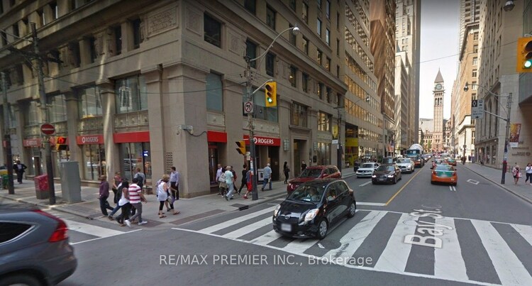 330 Bay St, Toronto, Ontario, Bay Street Corridor