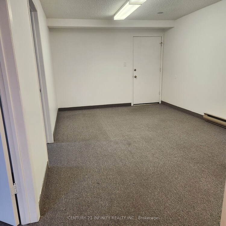 909 Simcoe St N, Oshawa, Ontario, Centennial