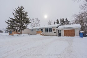 11 Hazel St, Cochrane, Ontario , MLS #T11976080 , Image - 1